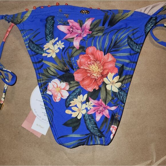 PQ SwimBoca Embroidered Bikini Bottom in Stretch Nylon NWT SIZE XS - Picture 6 of 7